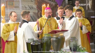 Biskup Szymon Stułkowski na Mszy Krzyżma: tylko w jedności możemy skutecznie iść do ludzi