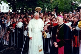 Płock upamiętni 33. rocznicę pielgrzymki Jana Pawła II 