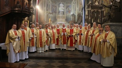 Biskup Szymon Stułkowski w rocznicę kapłaństwa: najpierw uważajmy na samych siebie