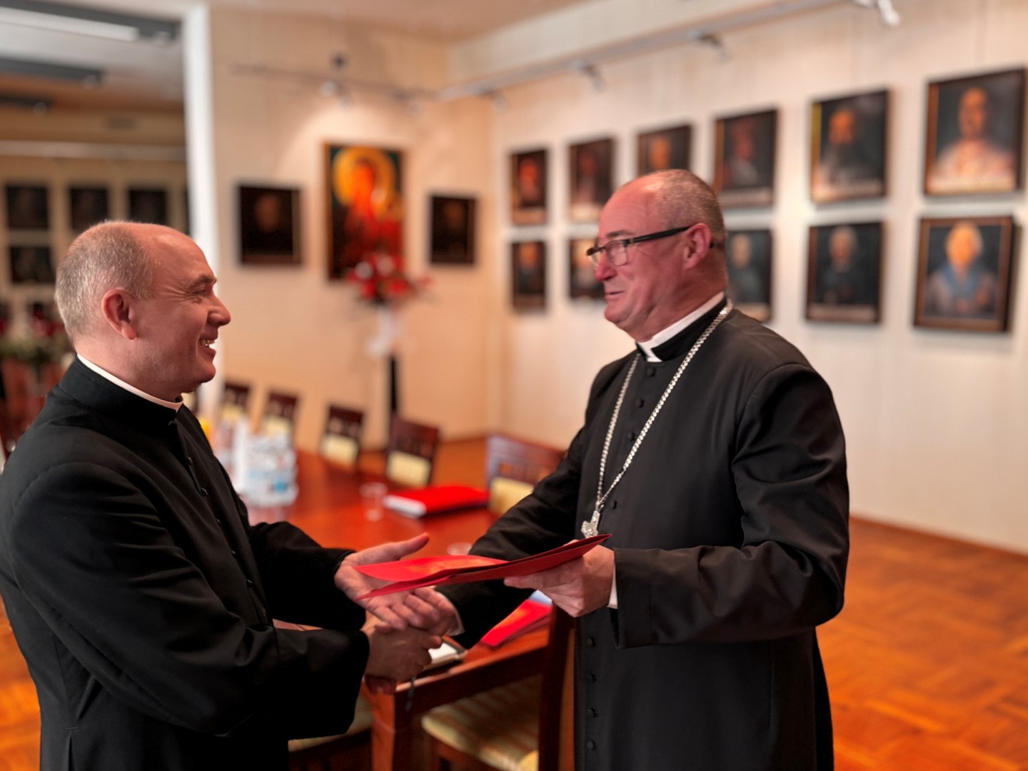 Zmiany w instytucjach i parafiach diecezji płockiej