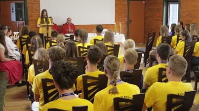 Obóz stypendystów Fundacji Dzieło Nowego Tysiąclecia w Popowie